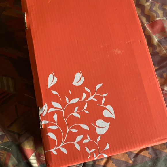 Pink Slip-On Flats with Soft Suede Material - Picture 5 of 5